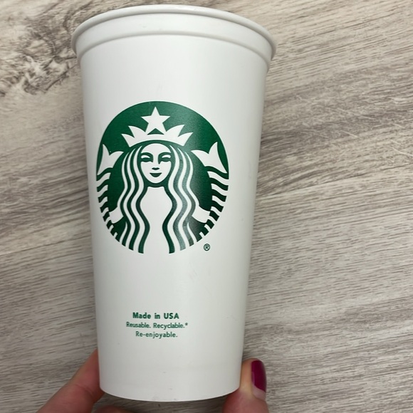 Starbucks Other - 2014 Starbucks White & Green Logo Reusable 16Oz Hot/Cold Plastic Tumbler, no Lid
